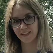 English teacher who can teach all ages at different levels.